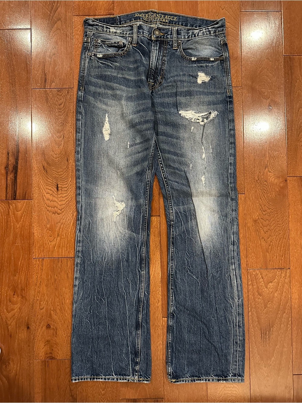 American Eagle 32x34 Bootcut Ripped Jeans